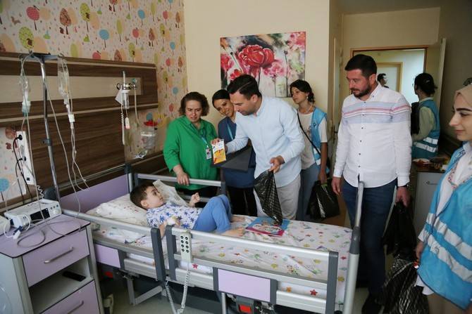 RİBEGEM’den Hasta Çocuklara Moral Ziyareti 10