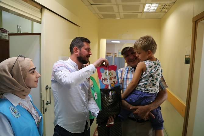 RİBEGEM’den Hasta Çocuklara Moral Ziyareti 11