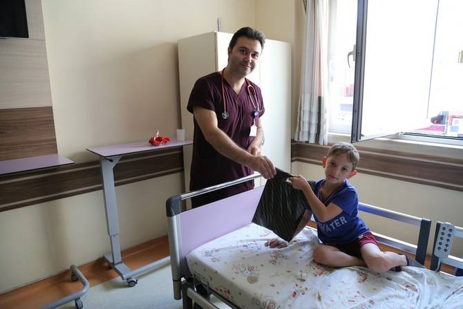 RİBEGEM’den Hasta Çocuklara Moral Ziyareti 13