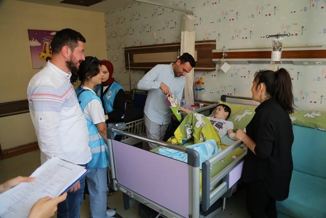 RİBEGEM’den Hasta Çocuklara Moral Ziyareti 22