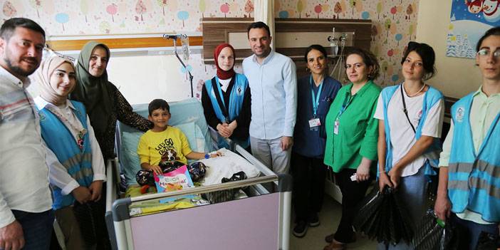 RİBEGEM’den Hasta Çocuklara Moral Ziyareti