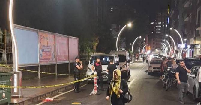 Rize’de bıçaklı saldırı: 1 ölü, 2 yaralı 1