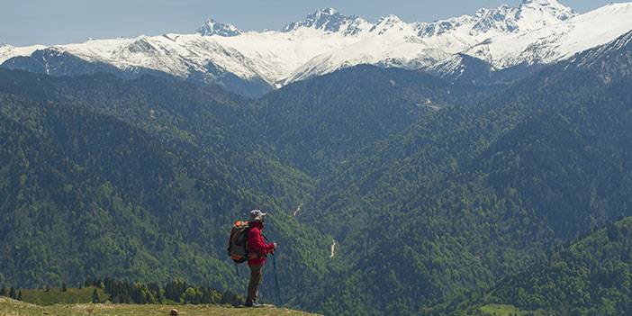 Rize'nin doğal güzelliğiyle öne çıkan yaylaları havadan görüntülendi