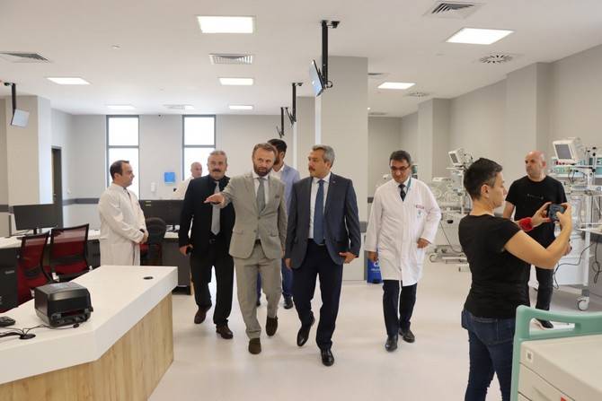 Rize’nin Yeni Valisi İhsan Selim Baydaş Ayağının Tozu İle Yatırımları Yerinde İnceledi 3