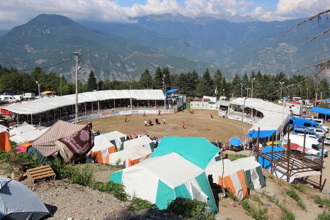 Boğa Güreşleri Türkiye Şampiyonası Artvin'de başladı 3