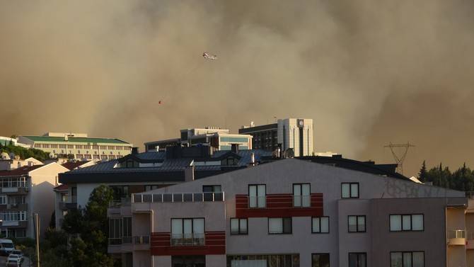 Çanakkale'de yangın evlere ulaştı, evler alev alev yanıyor 17