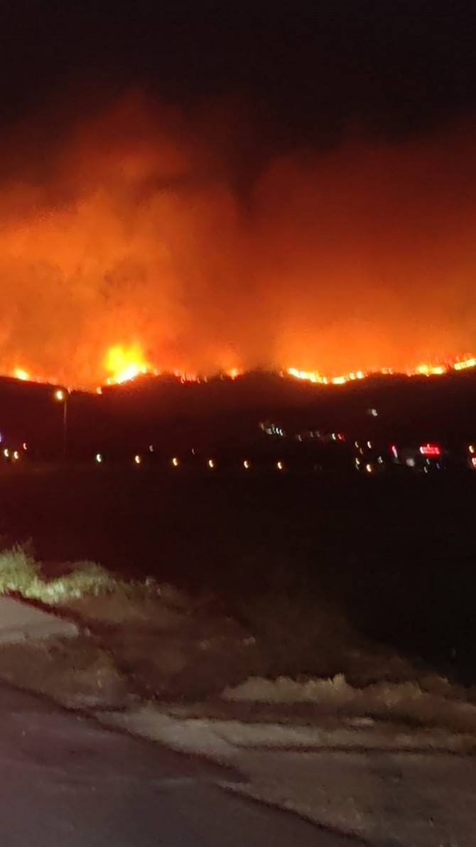 Çanakkale'de yangın evlere ulaştı, evler alev alev yanıyor 8