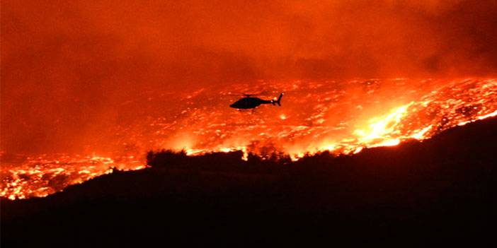Çanakkale'de yangın evlere ulaştı, evler alev alev yanıyor