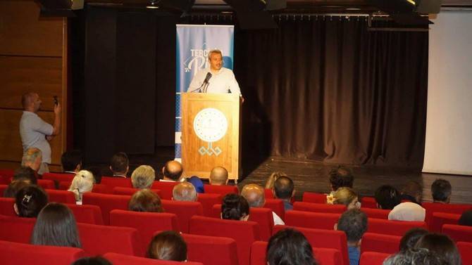 LGS ve YKS'de Rize'den Dereceye Giren Öğrencilere Ödülleri Takdim Edildi 5
