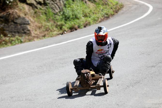 Rize'de "14. Geleneksel Red Bull Formulaz Tahta Araba Şenliği" düzenlendi 7