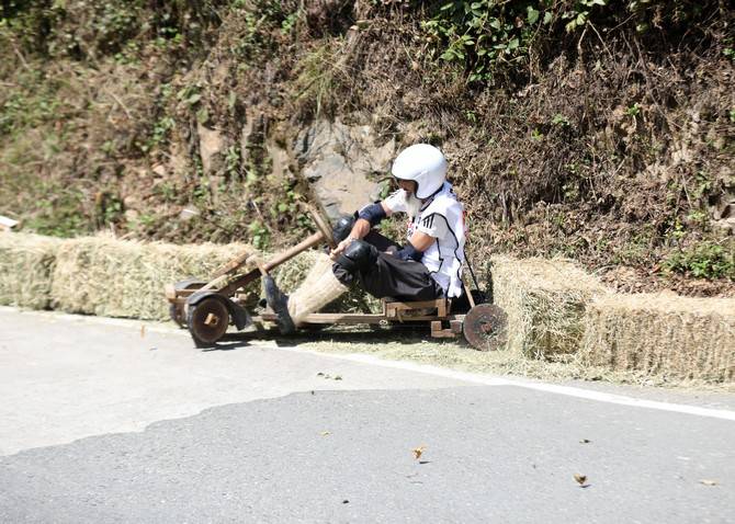Rize'de "14. Geleneksel Red Bull Formulaz Tahta Araba Şenliği" düzenlendi 9