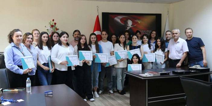 RTEÜ'de Stajını Tamamlayan Gürcü Öğrencilere Sertifika Töreni Yapıldı
