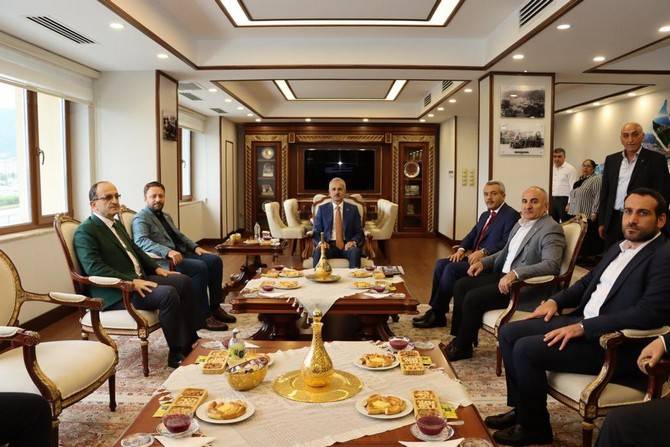 Ulaştırma ve Altyapı Bakanı Abdulkadir Uraloğlu, Rize'de 15