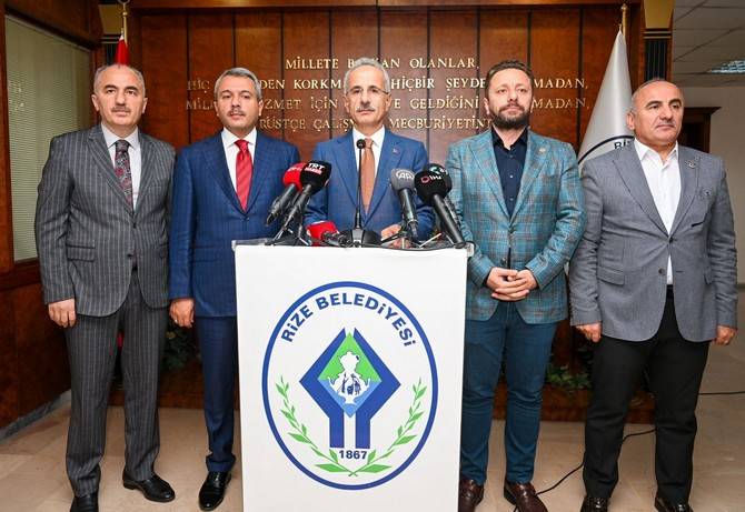 Ulaştırma ve Altyapı Bakanı Abdulkadir Uraloğlu, Rize'de 19