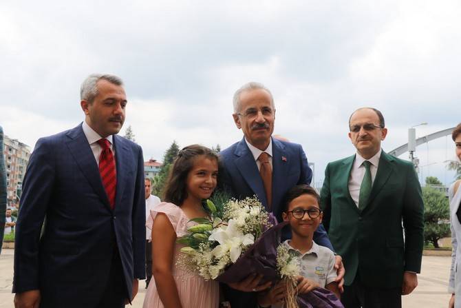 Ulaştırma ve Altyapı Bakanı Abdulkadir Uraloğlu, Rize'de 2