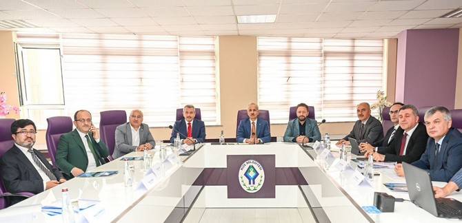 Ulaştırma ve Altyapı Bakanı Abdulkadir Uraloğlu, Rize'de 3