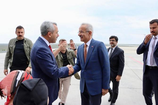 Ulaştırma ve Altyapı Bakanı Abdulkadir Uraloğlu, Rize'de 5