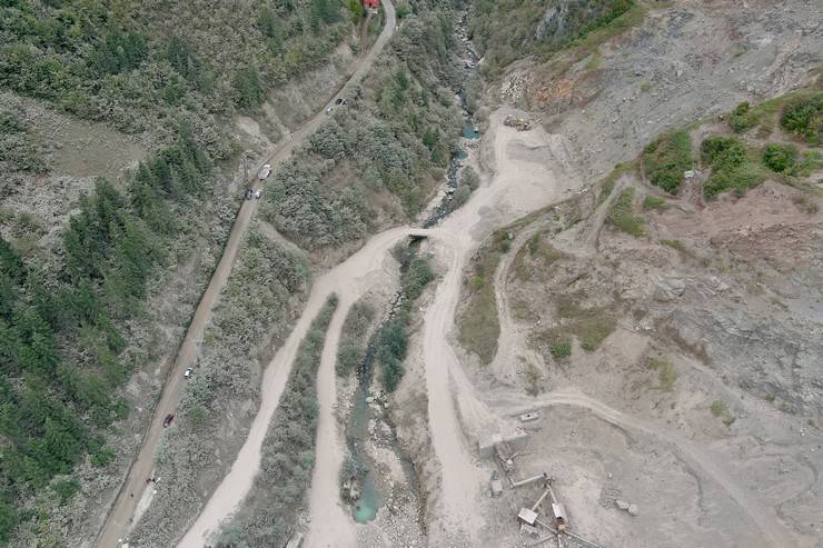 Trabzon'da taş ocağında heyelan 5