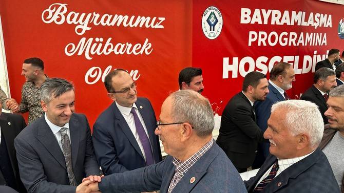 Rize'de bayramlaşma töreninde protokol ile vatandaşlar bir araya geldi 48