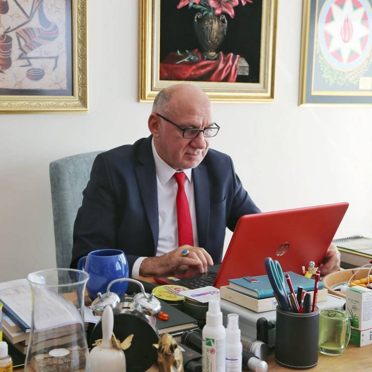 Cumhurbaşkanı Erdoğan’ın kuzeni Mehmet Mutlu son yolculuğuna uğurlandı 3