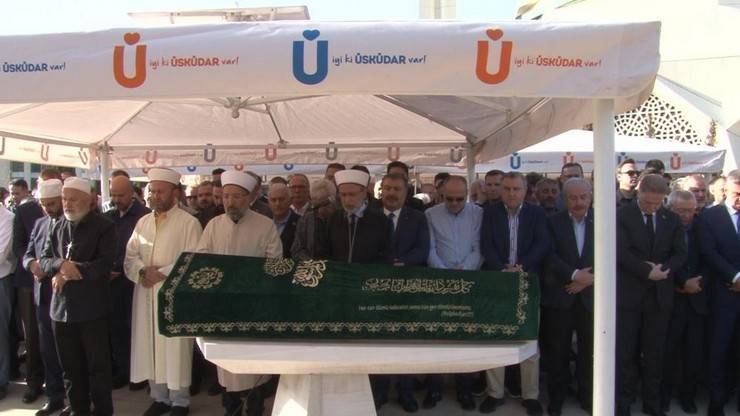 Cumhurbaşkanı Erdoğan’ın kuzeni Mehmet Mutlu son yolculuğuna uğurlandı 7