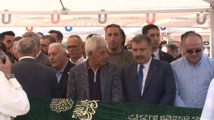 Cumhurbaşkanı Erdoğan’ın kuzeni Mehmet Mutlu son yolculuğuna uğurlandı 9