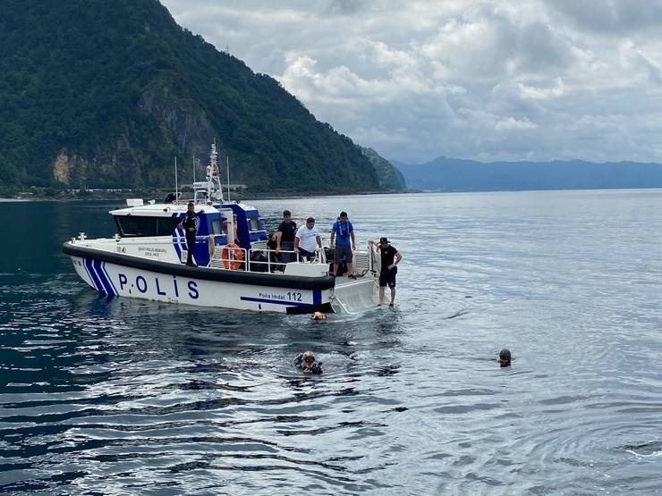 Karadeniz'de sürdürülebilir kıyı ve olta balıkçılığı için keşif dalışı yaptılar 12