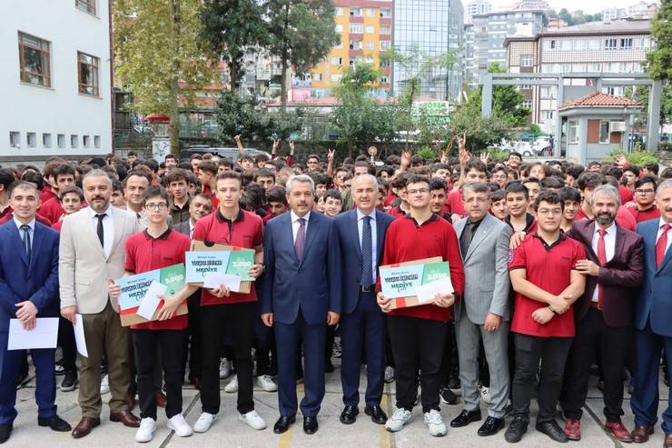 15. MEB Robot Yarışması Rize Şampiyonlarına Ödülleri Takdim Edildi 18