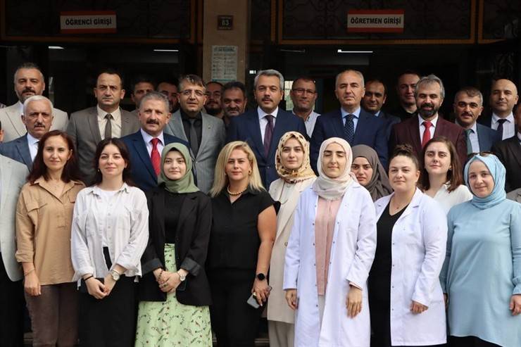 15. MEB Robot Yarışması Rize Şampiyonlarına Ödülleri Takdim Edildi 20