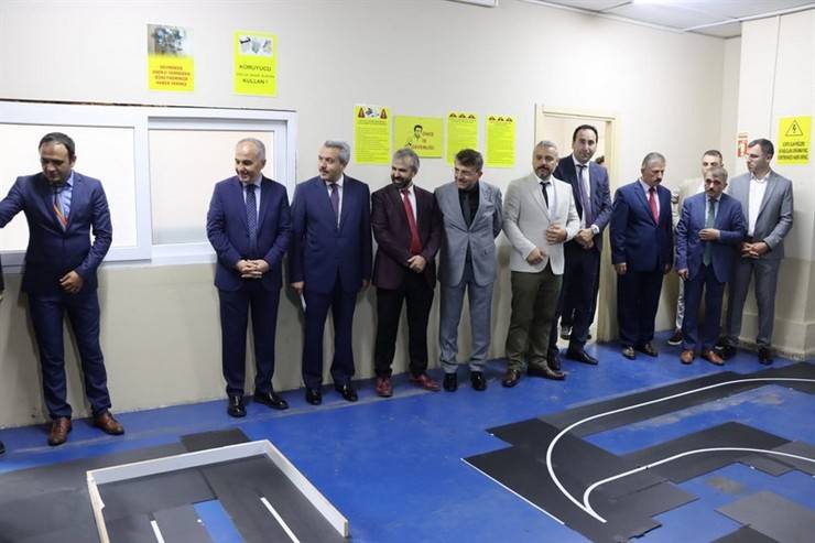 15. MEB Robot Yarışması Rize Şampiyonlarına Ödülleri Takdim Edildi 22
