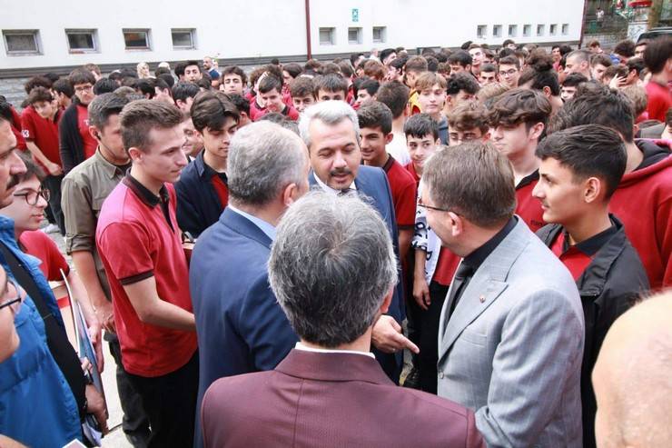 15. MEB Robot Yarışması Rize Şampiyonlarına Ödülleri Takdim Edildi 8