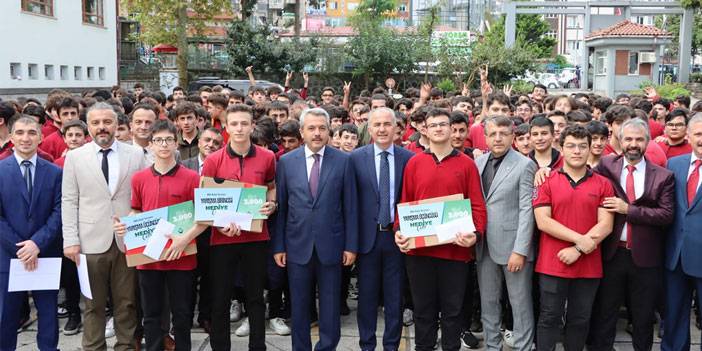 15. MEB Robot Yarışması Rize Şampiyonlarına Ödülleri Takdim Edildi