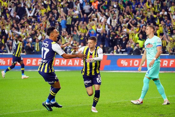 Fenerbahçe - Çaykur Rizespor maçından kareler 15