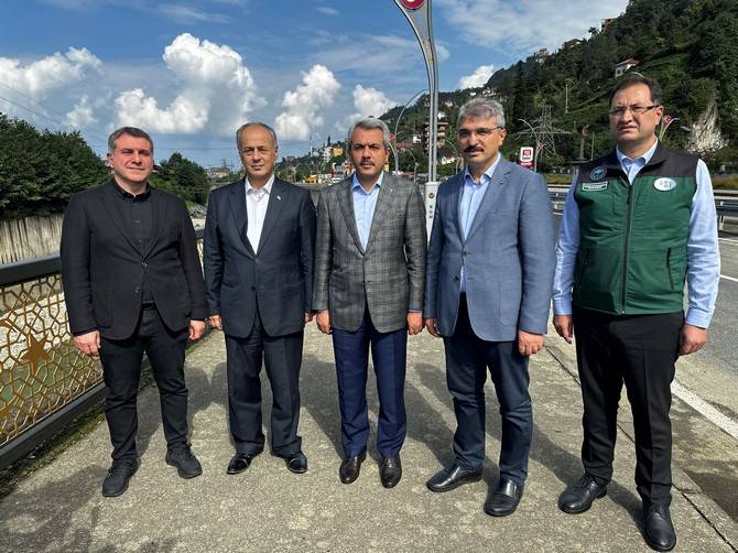Rize'de Yağışlar Sonrası Yollar ve Derelerde İnceleme 8