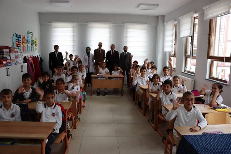 Rize Valisi Baydaş, Öğretmenler Odası Buluşması'nda 16