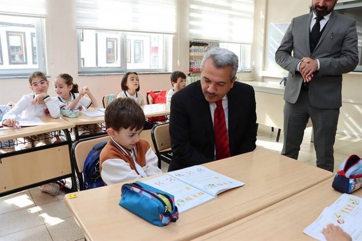 Rize Valisi Baydaş, Öğretmenler Odası Buluşması'nda 29