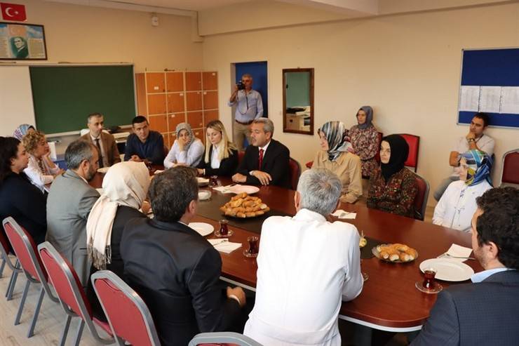 Rize Valisi Baydaş, Öğretmenler Odası Buluşması'nda 5