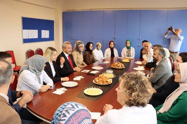 Rize Valisi Baydaş, Öğretmenler Odası Buluşması'nda 6