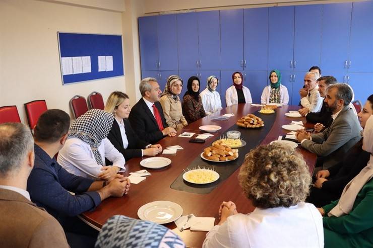 Rize Valisi Baydaş, Öğretmenler Odası Buluşması'nda 7