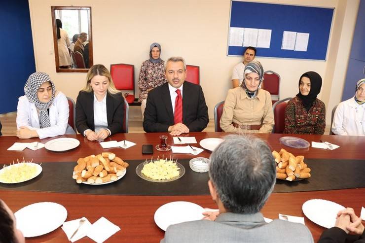 Rize Valisi Baydaş, Öğretmenler Odası Buluşması'nda 8