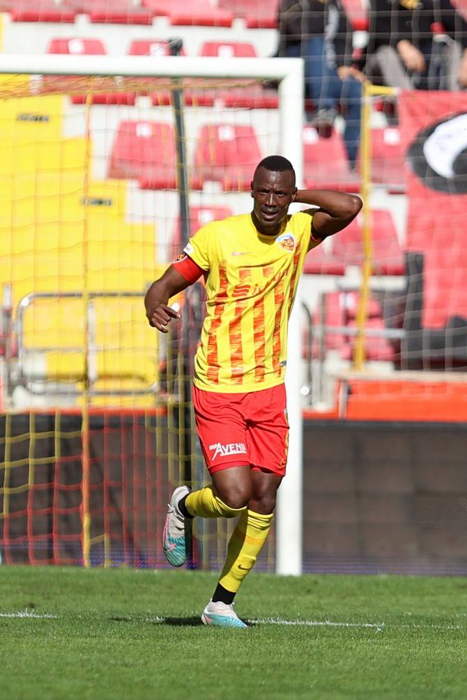 Mondihome Kayserispor-Çaykur Rizespor maçından kareler 26