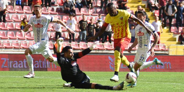 Mondihome Kayserispor-Çaykur Rizespor maçından kareler