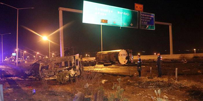 Gaziantep'te freni boşalan tankerin minibüs ve 2 iş makinesine çarpmasıyla yangın çıktı 3 ölü, 11 yaralı