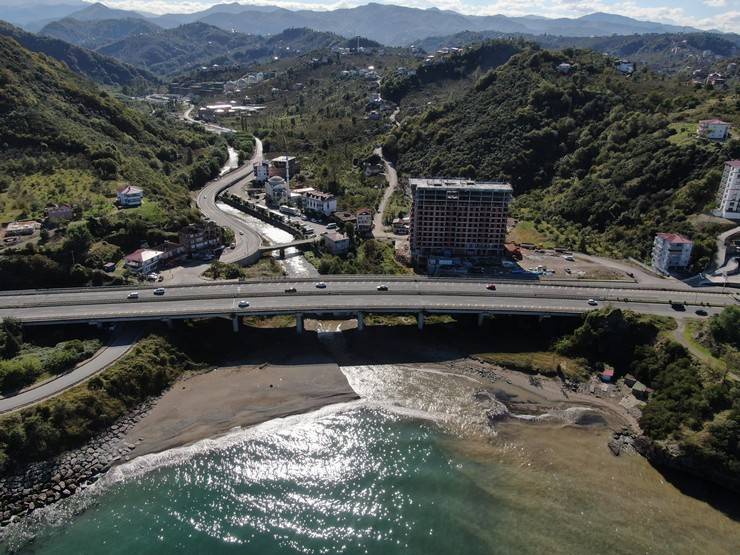 Doğu Karadeniz'de en fazla riskli yapının bulunduğu il Rize 1