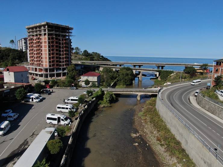 Doğu Karadeniz'de en fazla riskli yapının bulunduğu il Rize 9