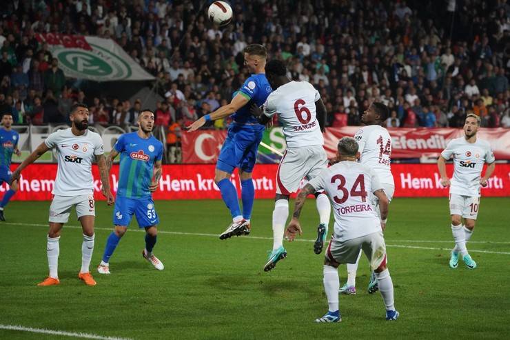 Çaykur Rizespor-Galatasaray maçından kareler 14