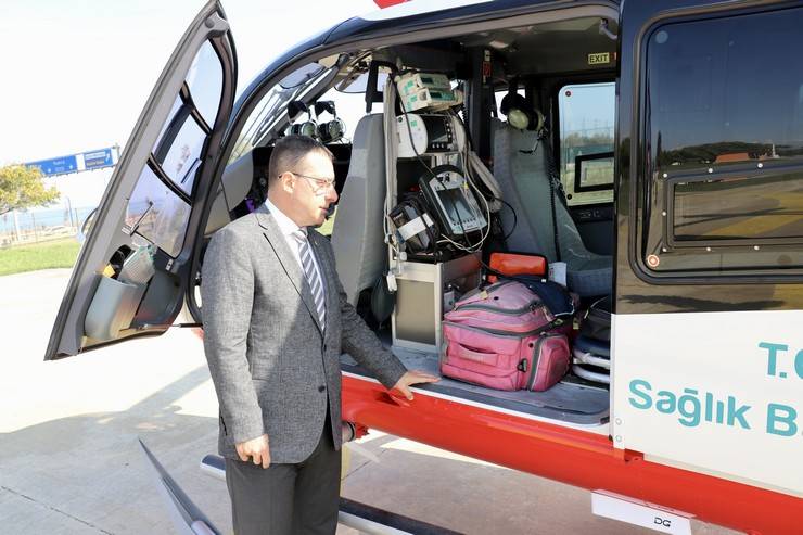 Karadeniz'de ambulans helikopterle 9 ayda 198 hasta taşındı 12