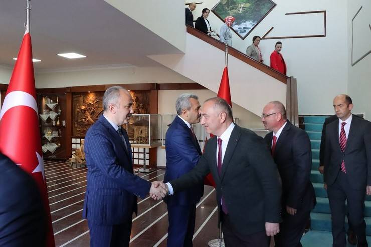 Rize'de Cumhuriyet'in 100. yıl dönümü coşku ile kutlandı 1