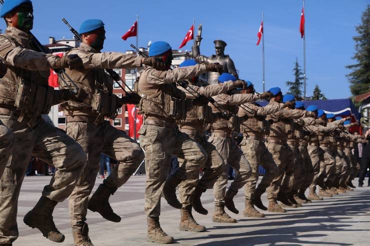 Rize'de Cumhuriyet'in 100. yıl dönümü coşku ile kutlandı 101