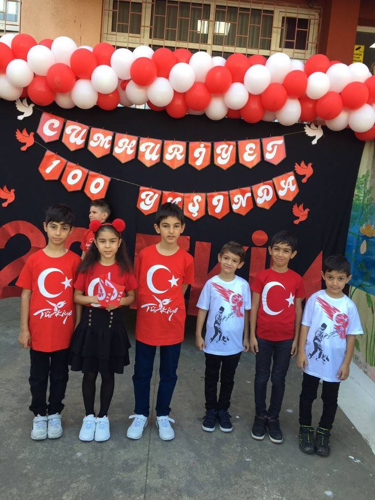 Rize'de Cumhuriyet'in 100. yıl dönümü coşku ile kutlandı 11